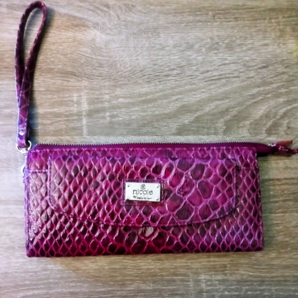 Nicole Miller wristlet